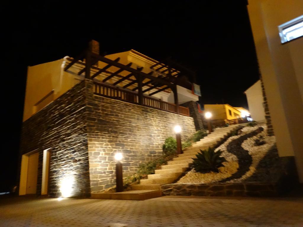 Falesias Da Arrifana Praia da Arrifana Εξωτερικό φωτογραφία