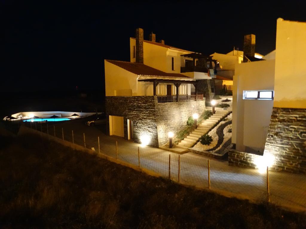 Falesias Da Arrifana Praia da Arrifana Εξωτερικό φωτογραφία